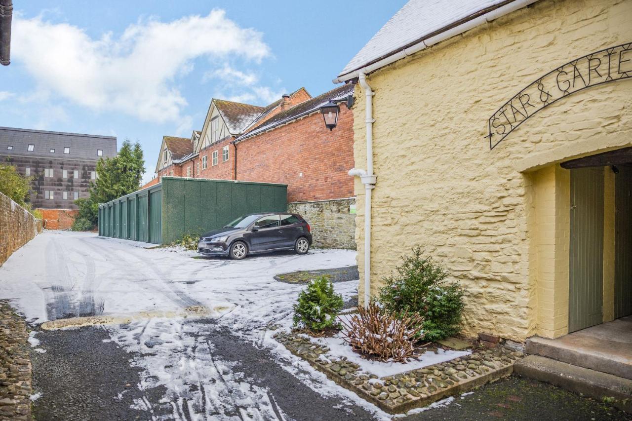 138E Old Star & Garter Mews Villa Ludlow Bagian luar foto