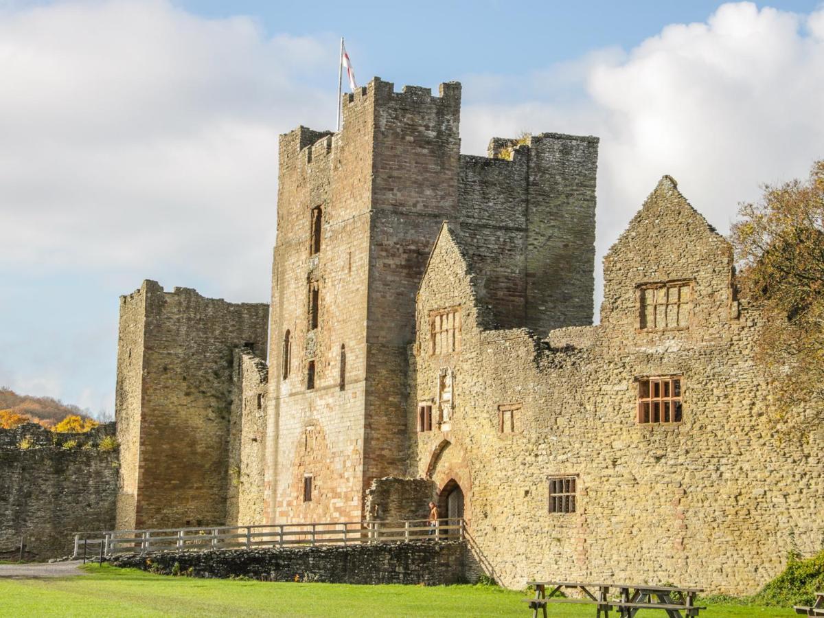 138E Old Star & Garter Mews Villa Ludlow Bagian luar foto